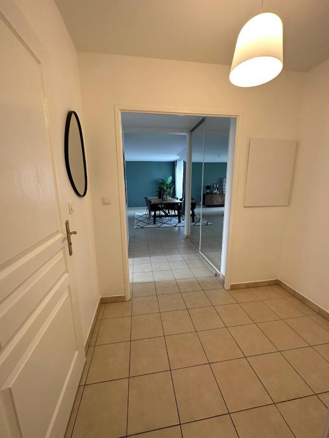 L'Escale Du Trianon Apartment Le Plessis-Robinson Bagian luar foto