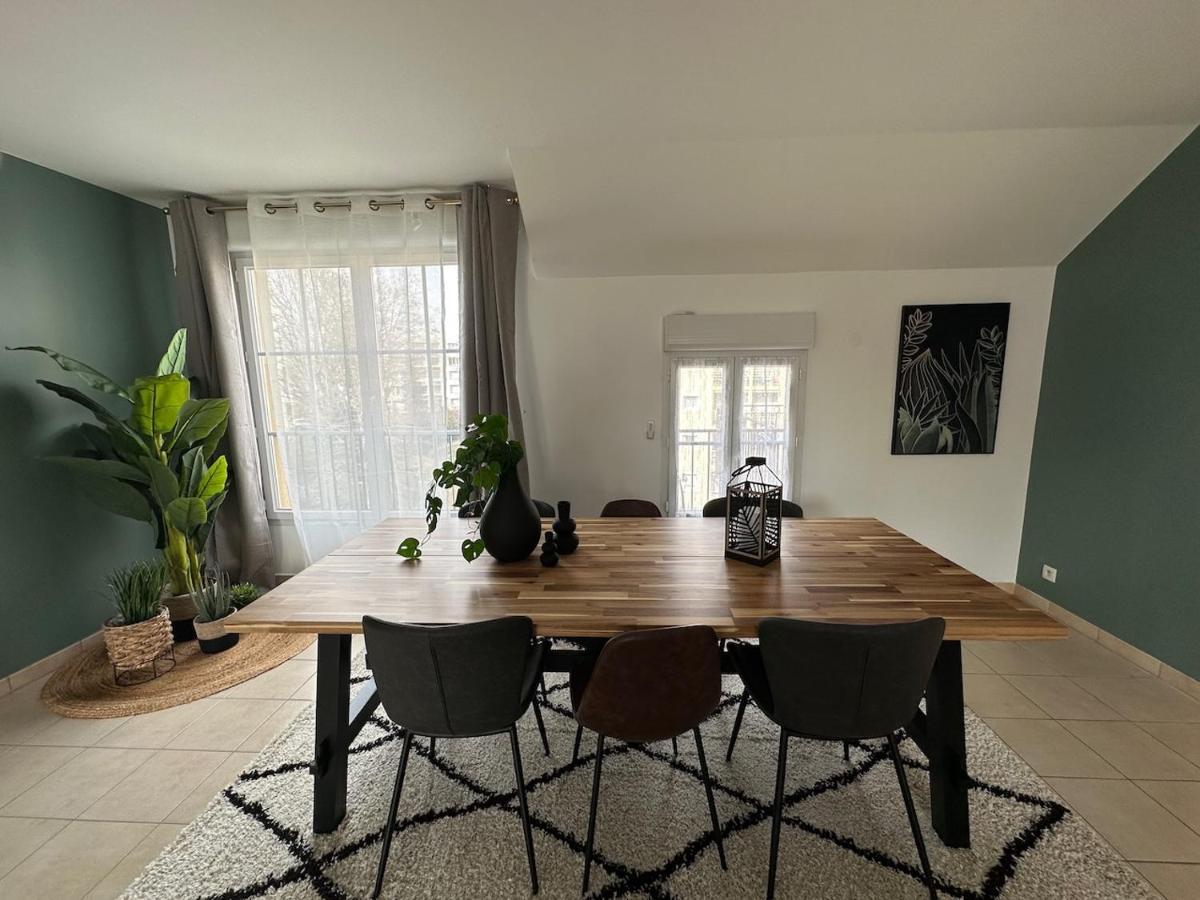 L'Escale Du Trianon Apartment Le Plessis-Robinson Bagian luar foto