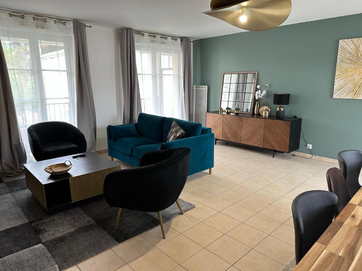 L'Escale Du Trianon Apartment Le Plessis-Robinson Bagian luar foto